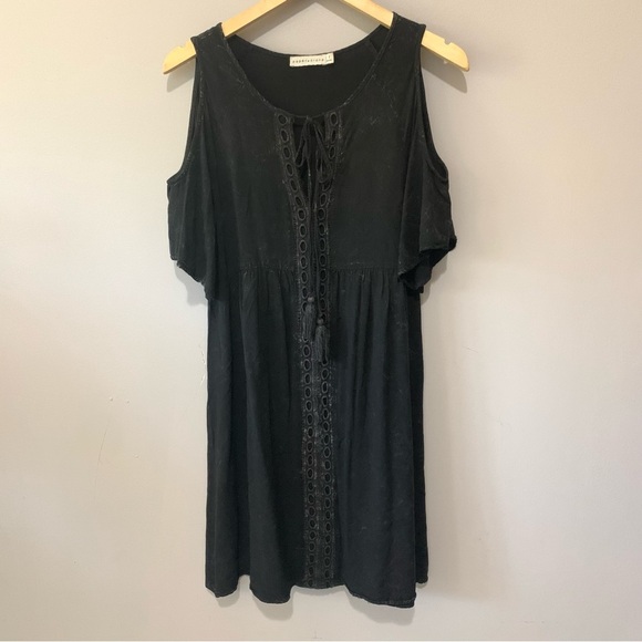 Anthropologie Paper Crane Black Cold Shoulder Dress Women’s Boho Tassel Lace Up - Picture 2 of 6